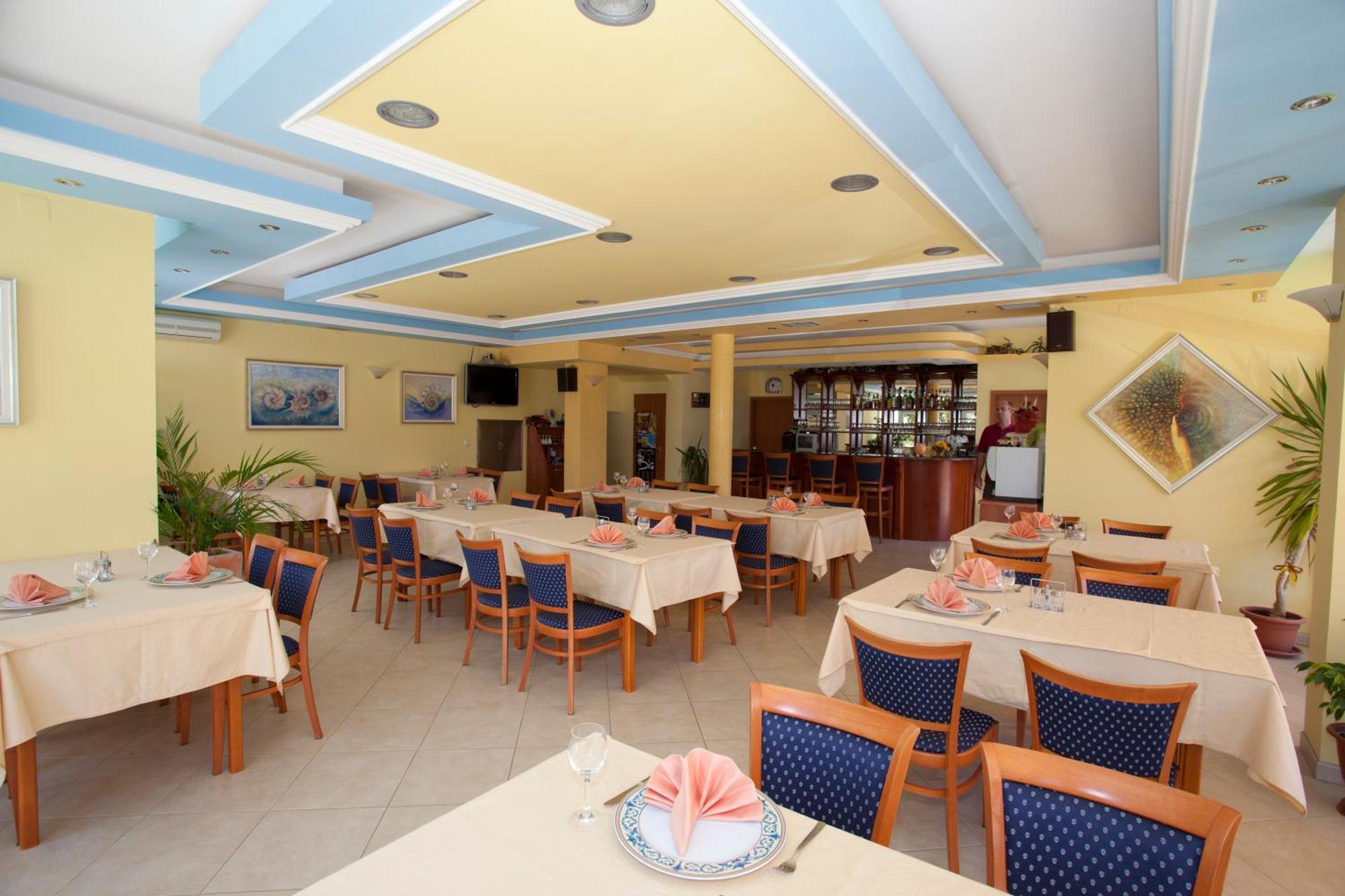 Pansion Burin Hotell Baška Exteriör bild