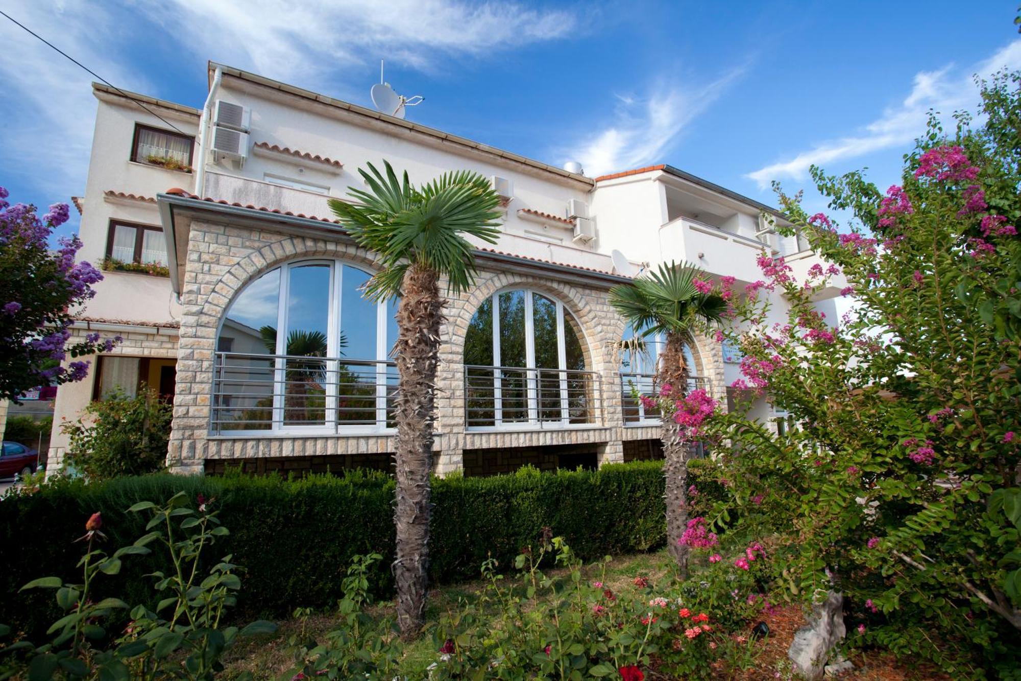 Pansion Burin Hotell Baška Exteriör bild