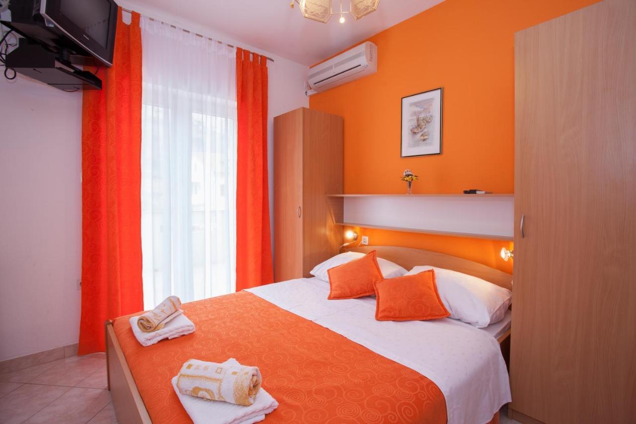 Pansion Burin Hotell Baška Rum bild